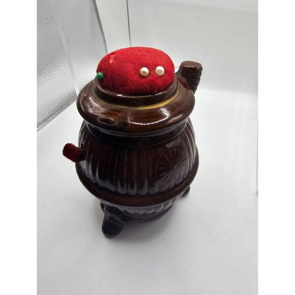 Vintage Souvenir Brown‎ Six Flags Pot Pin Cushion With Retractable Tape Measure - Picture 10 of 11
